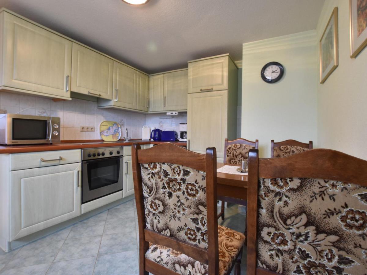 Classy Apartment In Boltenhagen With Terrace 外观 照片